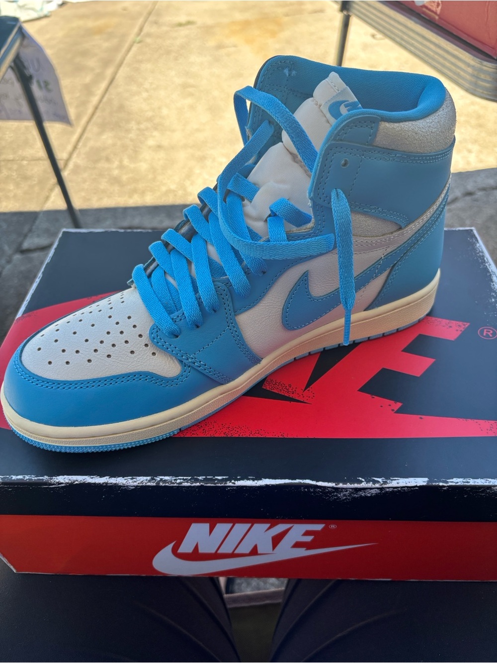 Nike High-Top Sneaker White and Blue Leather